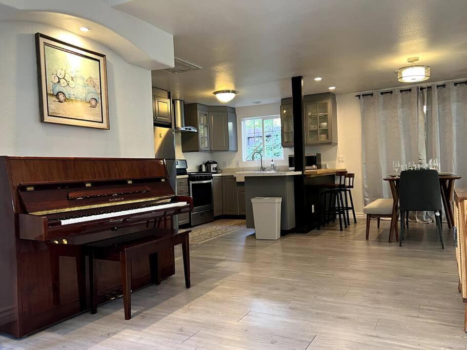 Stylish Mediterranean Villa, Pool, Jacuzzi, Hollywood & Malibu Bliss Los Angeles Exterior foto